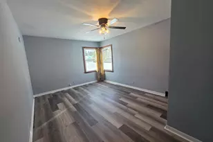 10208 W Spencer Pl, Milwaukee, WI 53224 - Photo 21