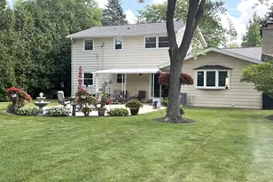 2925 N 120th St, Wauwatosa, WI 53222 - Photo 33