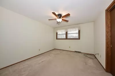 2925 N 120th St, Wauwatosa, WI 53222 - Photo 21