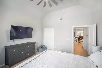 2853  Fox Lake Cir #201, Waukesha, WI 53189 - Photo 19