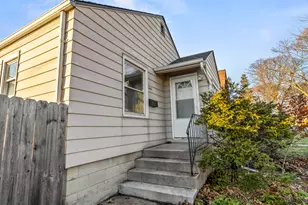 3855 S 15th Pl, Milwaukee, WI 53221 - Photo 21