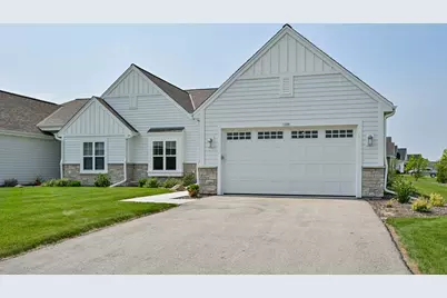 1320  Prairie Creek Cir #2, Oconomowoc, WI 53066 - Photo 1