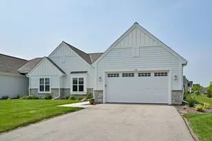 1320 Prairie Creek Cir, Oconomowoc, WI 53066 - Photo 1