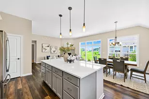 1320 Prairie Creek Cir, Oconomowoc, WI 53066 - Photo 5