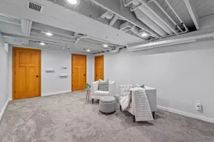 4522 N Marlborough Dr, Shorewood, WI 53211 - Photo 19