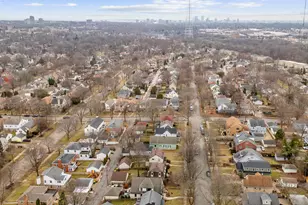 4522 N Marlborough Dr, Shorewood, WI 53211 - Photo 29