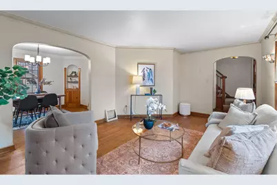 4522 N Marlborough Dr, Shorewood, WI 53211 - Photo 3