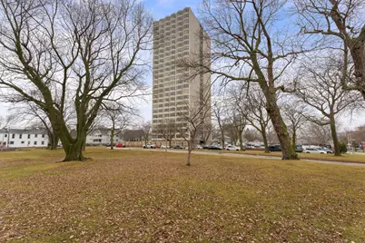 2525 S Shore Dr #1D, Milwaukee, WI 53207 - Photo 5