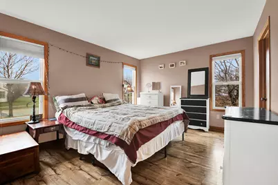 10393 S Katie Dr, Oak Creek, WI 53154 - Photo 13