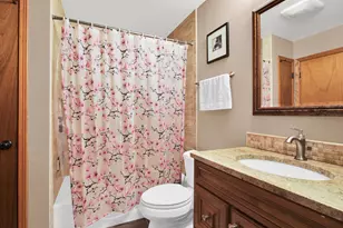 10393 S Katie Dr, Oak Creek, WI 53154 - Photo 15