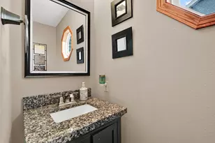 10393 S Katie Dr, Oak Creek, WI 53154 - Photo 17