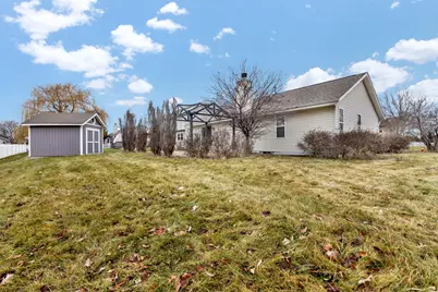 10393 S Katie Dr, Oak Creek, WI 53154 - Photo 21