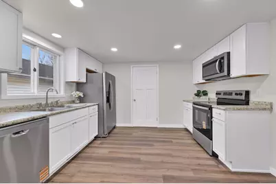 420 S Washington St, Watertown, WI 53094 - Photo 11