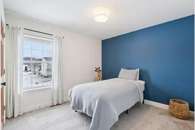 3810  Creekside Dr, Waukesha, WI 53189 - Photo 29