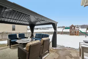 3810 Creekside Dr, Waukesha, WI 53189 - Photo 39