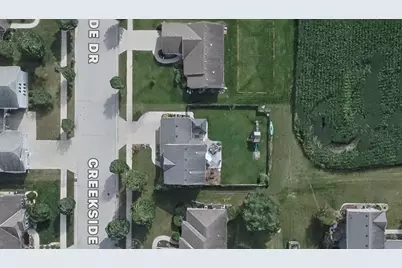 3810  Creekside Dr, Waukesha, WI 53189 - Photo 51