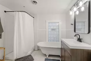 2523 S Austin St, Milwaukee, WI 53207 - Photo 9