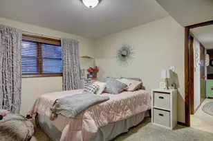 10939 W Coronado Ct, Franklin, WI 53132 - Photo 33