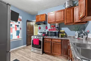 708 S 36th St, Milwaukee, WI 53215 - Photo 13