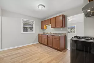 4601 73rd Pl, Pleasant Prairie, WI 53142 - Photo 9