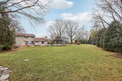 W224N2507  Ridgewood Ln, Pewaukee, WI 53186 - Photo 49