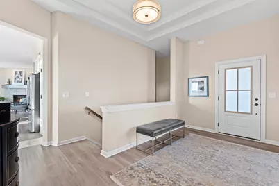 1382  Prairie Creek Cir #15D, Oconomowoc, WI 53066 - Photo 5