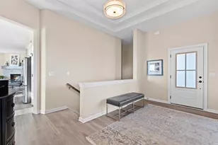 1382 Prairie Creek Cir, Oconomowoc, WI 53066 - Photo 5