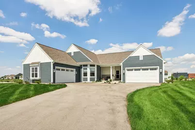 1388  Prairie Creek Cir #12E, Oconomowoc, WI 53066 - Photo 3