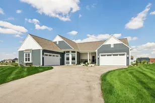 1388 Prairie Creek Cir, Oconomowoc, WI 53066 - Photo 3