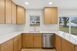 247 S 17th Ave, West Bend, WI 53095 - Photo 11
