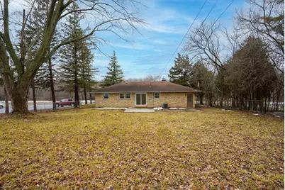 247 S 17th Ave, West Bend, WI 53095 - Photo 25