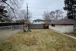 5245 N 83rd St, Milwaukee, WI 53218 - Photo 7