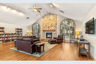 2175  Pine Ridge Ct #C, Grafton, WI 53024 - Photo 19