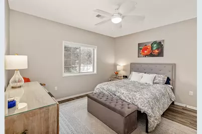 2175  Pine Ridge Ct #C, Grafton, WI 53024 - Photo 5