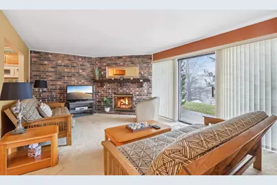 55  Lausanne Ct #01, Geneva, WI 53147 - Photo 7