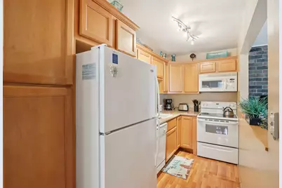 55  Lausanne Ct #01, Geneva, WI 53147 - Photo 15