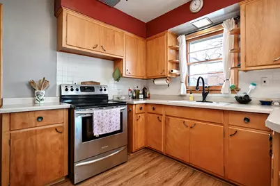 670  Sarnia St, Winona, MN 55987 - Photo 7