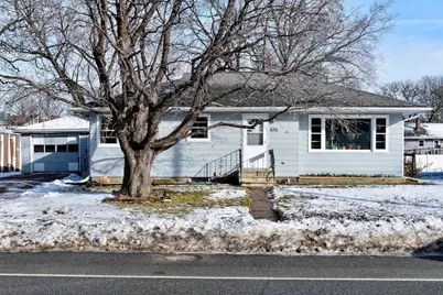 670  Sarnia St, Winona, MN 55987 - Photo 1