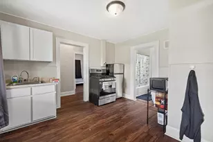 1220 N Wisconsin St, Racine, WI 53402 - Photo 3