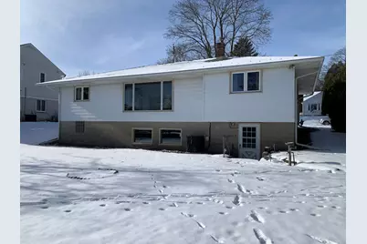 123  Riverview Dr, Racine, WI 53185 - Photo 7