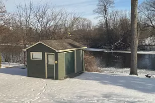 123 Riverview Dr, Racine, WI 53185 - Photo 11