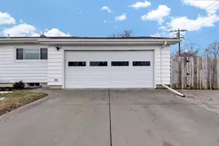 512 N Fourth St, Fort Atkinson, WI 53538 - Photo 3