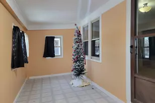 2135 S 74th St, West Allis, WI 53219 - Photo 19