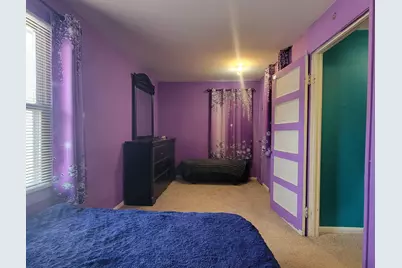 2135 S 74th St, West Allis, WI 53219 - Photo 11