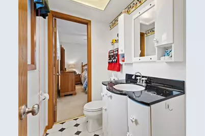 4740  St Regis Dr, Racine, WI 53403 - Photo 19