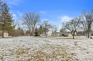 4740 St Regis Dr, Racine, WI 53403 - Photo 5