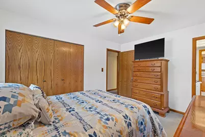 4740  St Regis Dr, Racine, WI 53403 - Photo 21