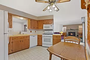 4740 St Regis Dr, Racine, WI 53403 - Photo 11