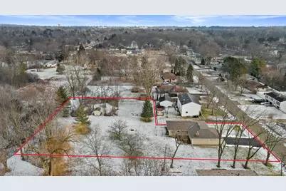 4740  St Regis Dr, Racine, WI 53403 - Photo 33