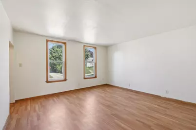 1509  Pine St, South Milwaukee, WI 53172 - Photo 9